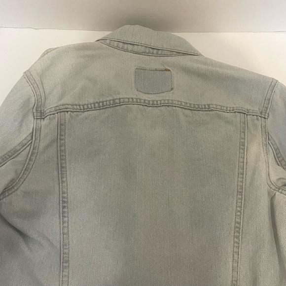 Levi's Trucker Jeans Jacket Women Denim Size Large Light Wash Metal Buttons - Picture 7 of 16
